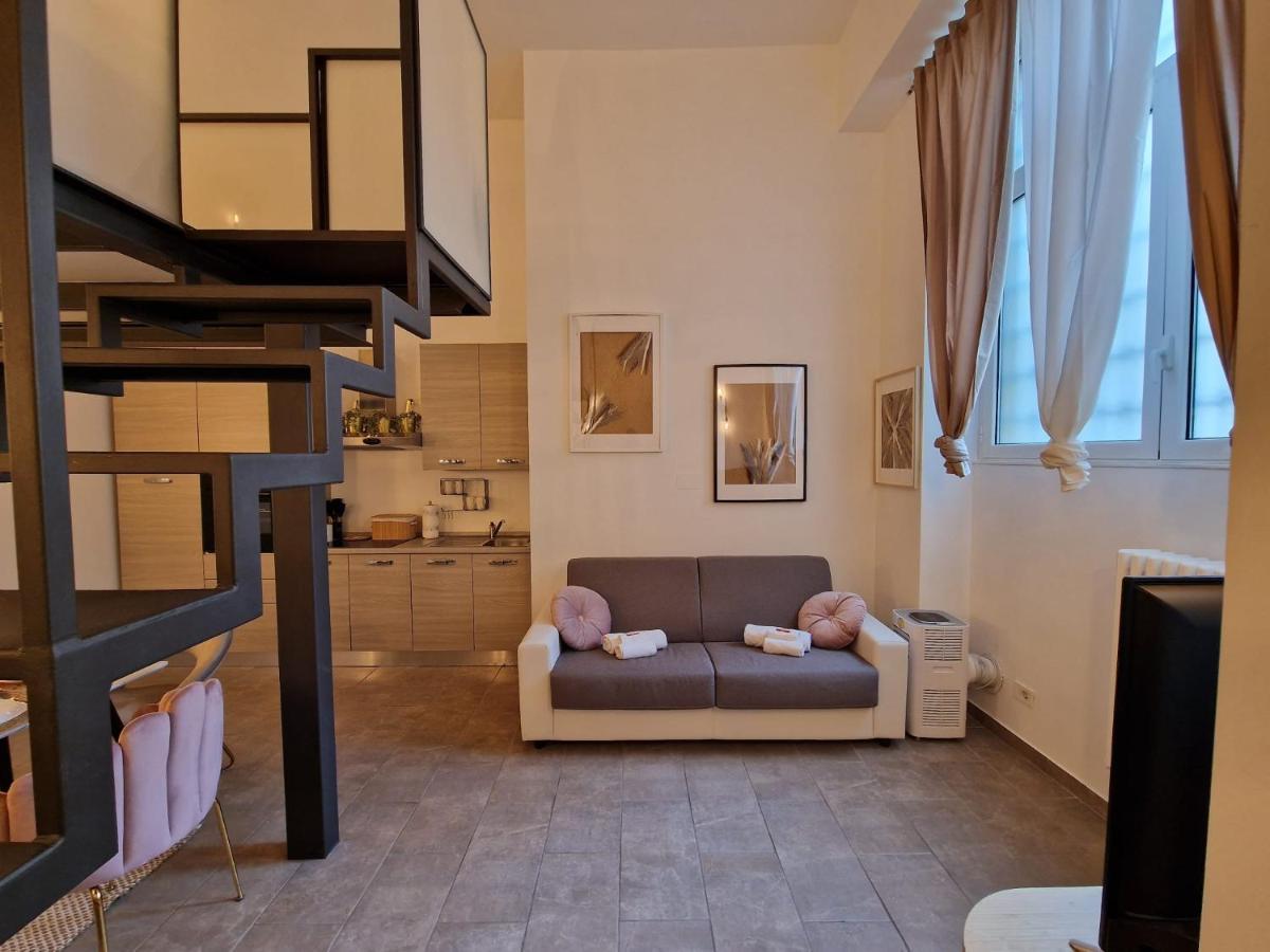 Apartament Regina Milano In Porta Romana 2 - Sky Tv, Wifi E Breakfast Box Zewnętrze zdjęcie