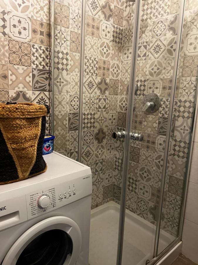Apartament Regina Milano In Porta Romana 2 - Sky Tv, Wifi E Breakfast Box Zewnętrze zdjęcie