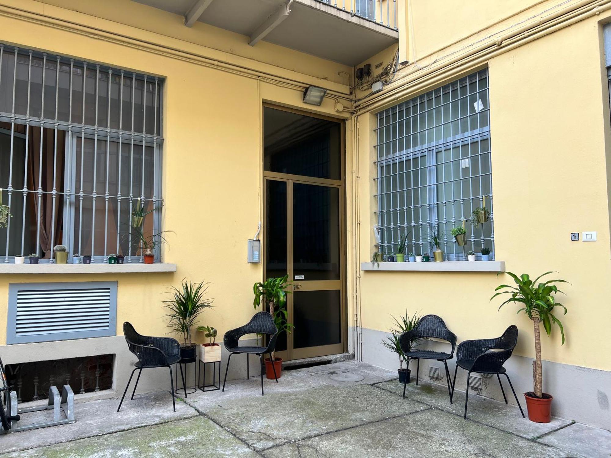 Apartament Regina Milano In Porta Romana 2 - Sky Tv, Wifi E Breakfast Box Zewnętrze zdjęcie