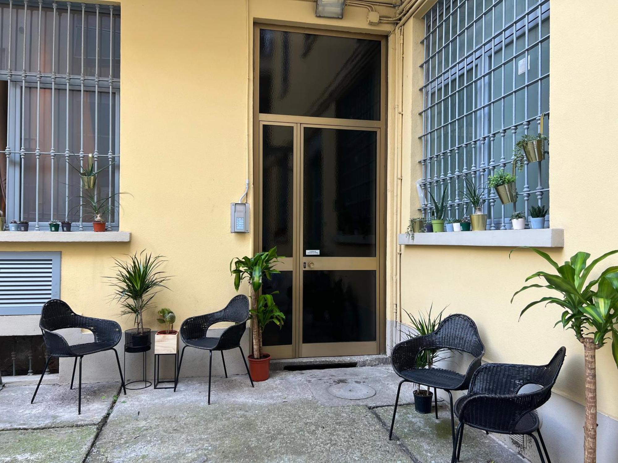Apartament Regina Milano In Porta Romana 2 - Sky Tv, Wifi E Breakfast Box Zewnętrze zdjęcie